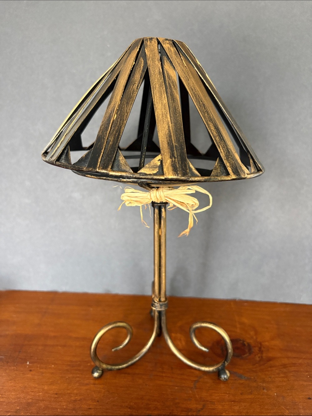 Tabletop Tea Light or Votive Lamp, Gold Metal Wrought Iron Style